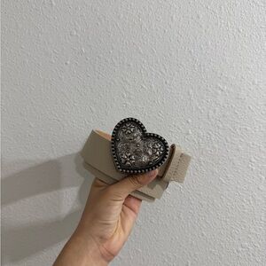 Heart Buckle Cream Belt